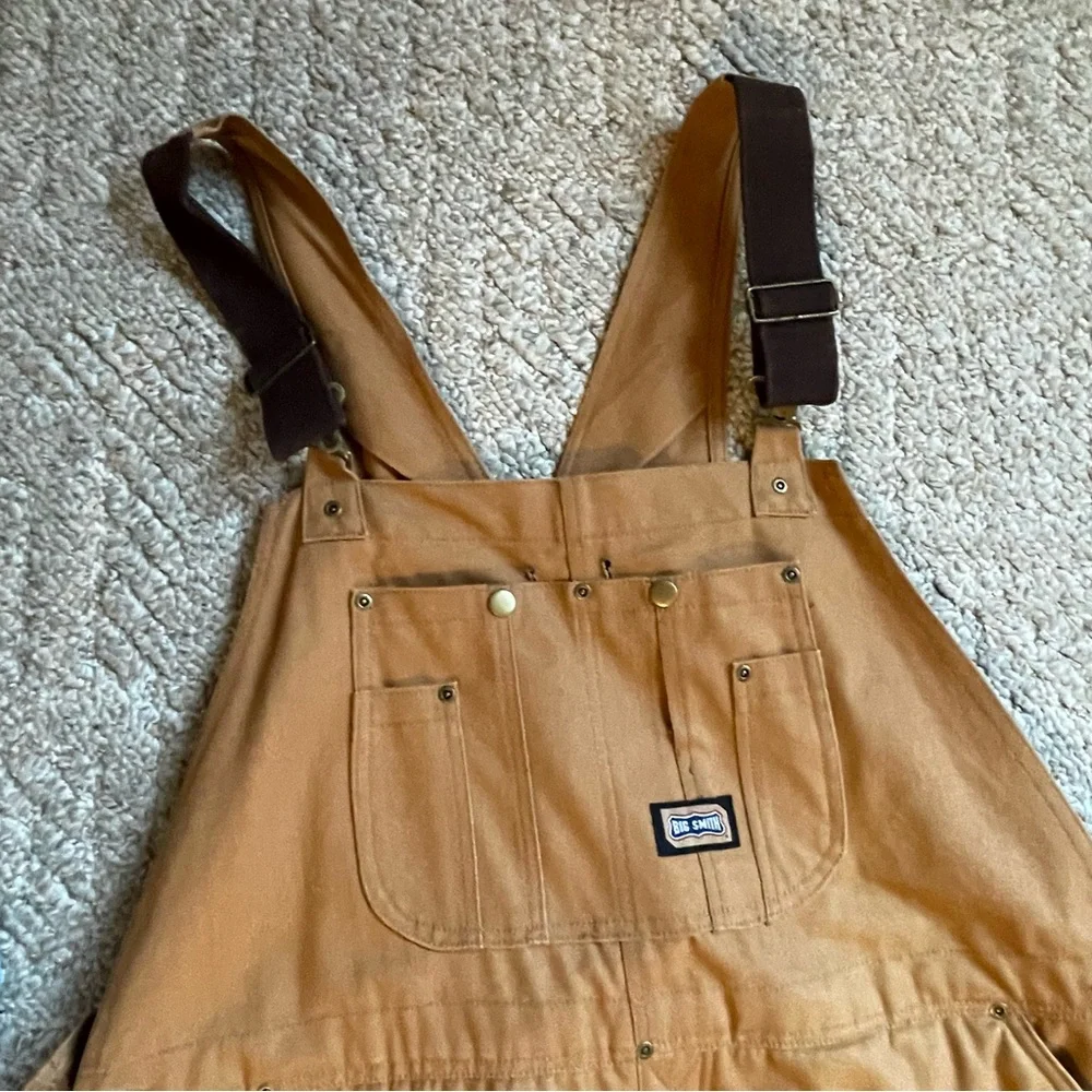 SMITH Tan Jacket with Durable Fabric and Adjustable Straps - Picture 2 of 13